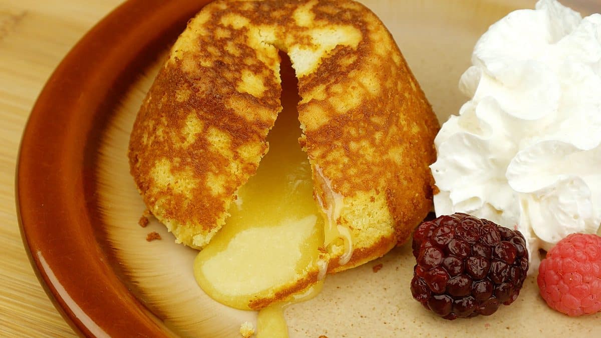 Foto da receita Como fazer Petit Gâteau de Chocolate Branco