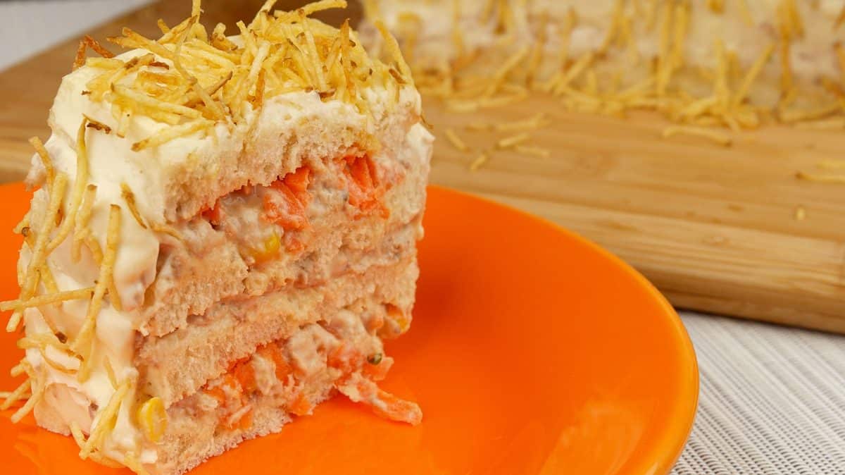 Foto da receita Como fazer Torta Fria de Atum