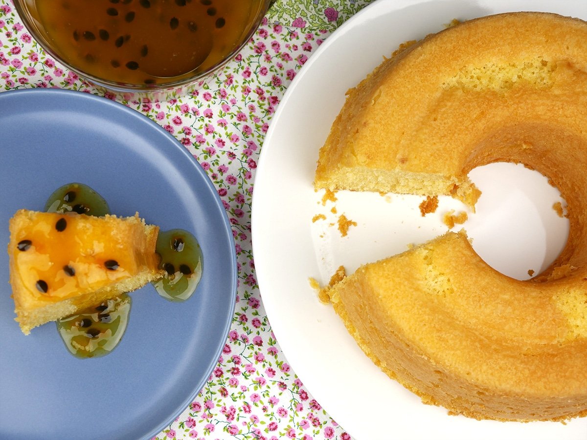 Foto da receita Como Fazer Bolo de Maracujá de Liquidificador