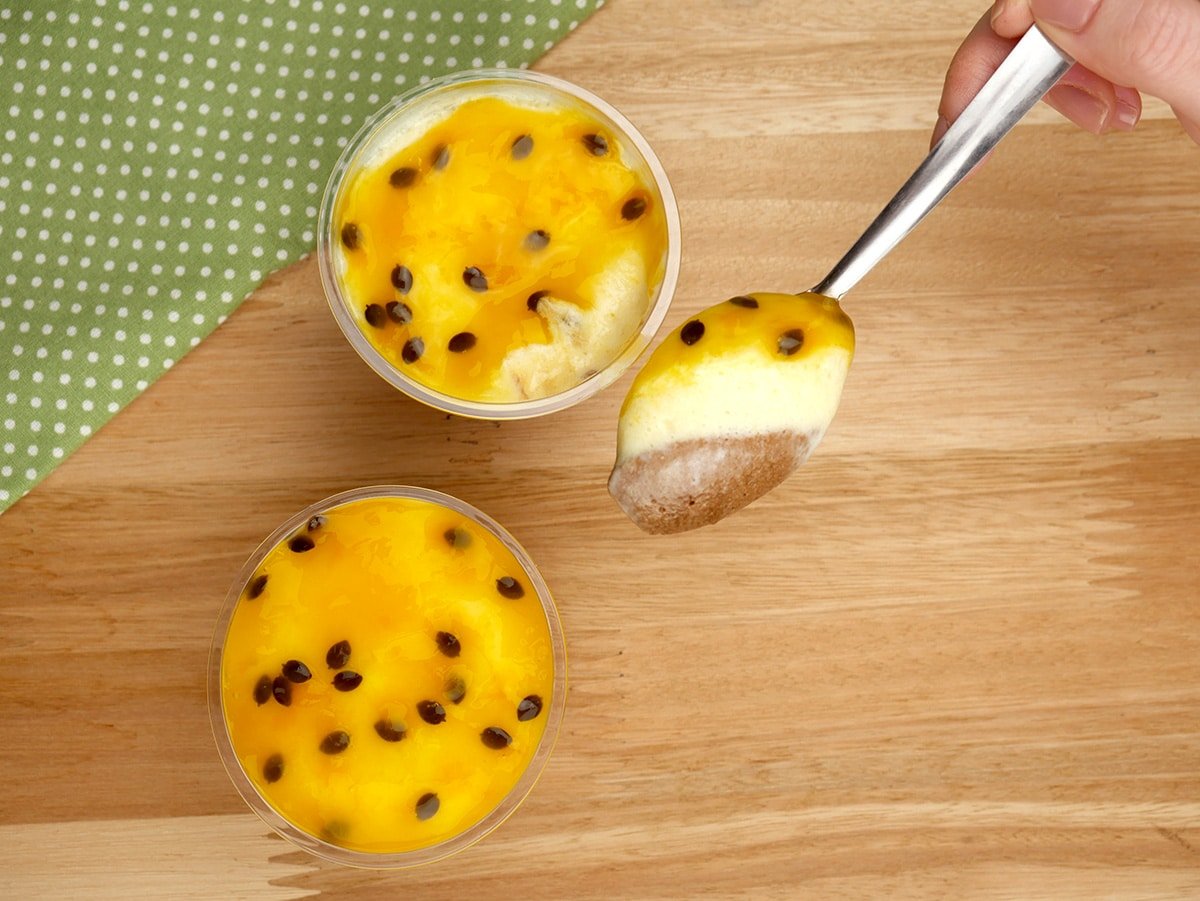 Foto da receita Como Fazer Mousse chocolate e maracujá