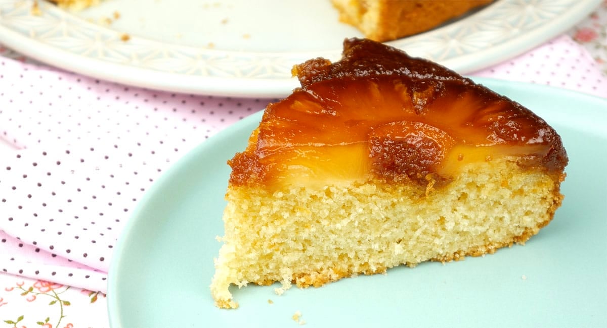 Foto da receita Como Fazer Bolo de Abacaxi Caramelizado