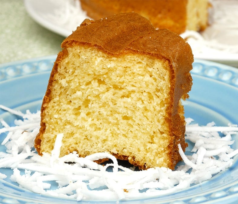Foto da receita Como fazer Bolo de Coco de Liquidificador