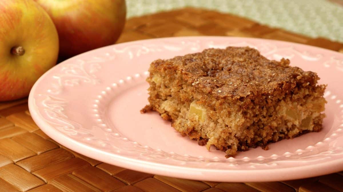 Foto da receita Como fazer Bolo Integral de Maçã