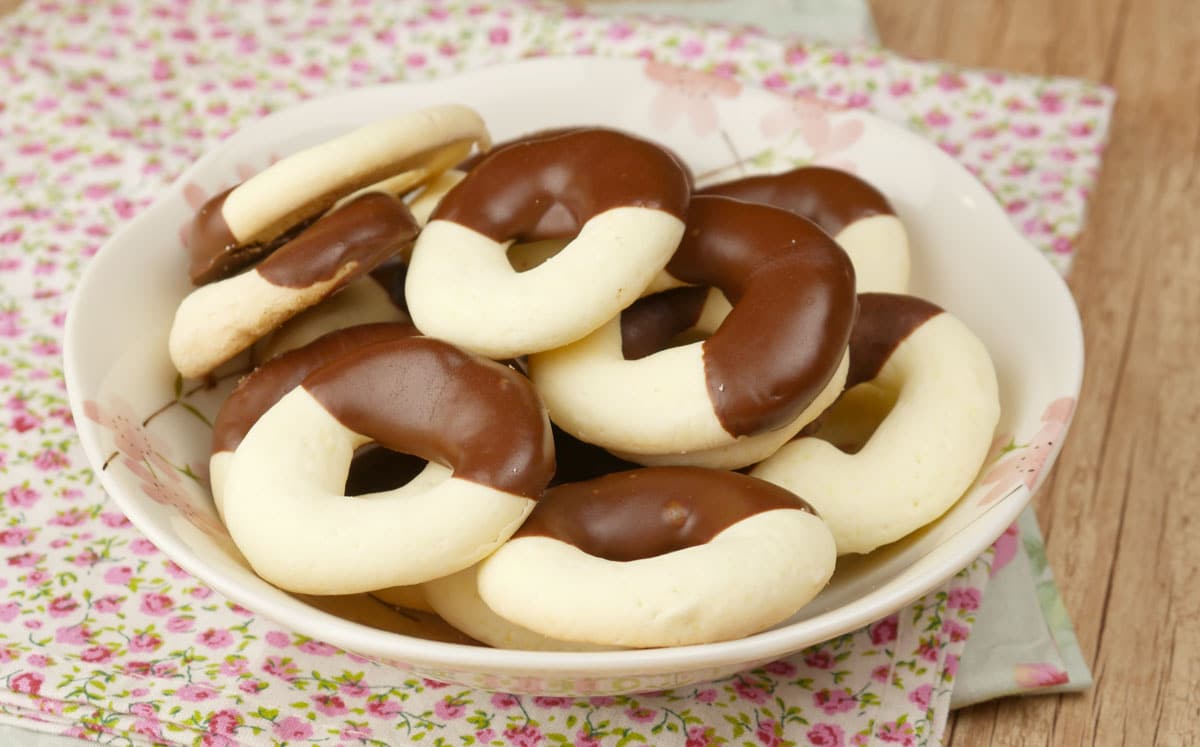 Foto da receita Como fazer Sequilhos com Chocolate
