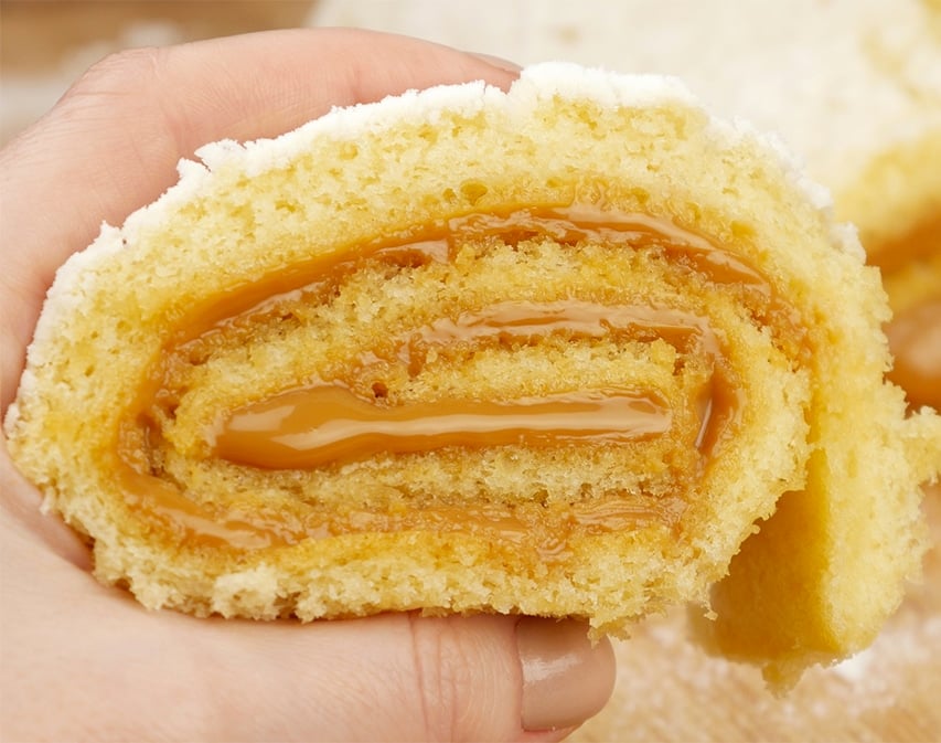Foto da receita Como fazer Rocambole de Doce de Leite