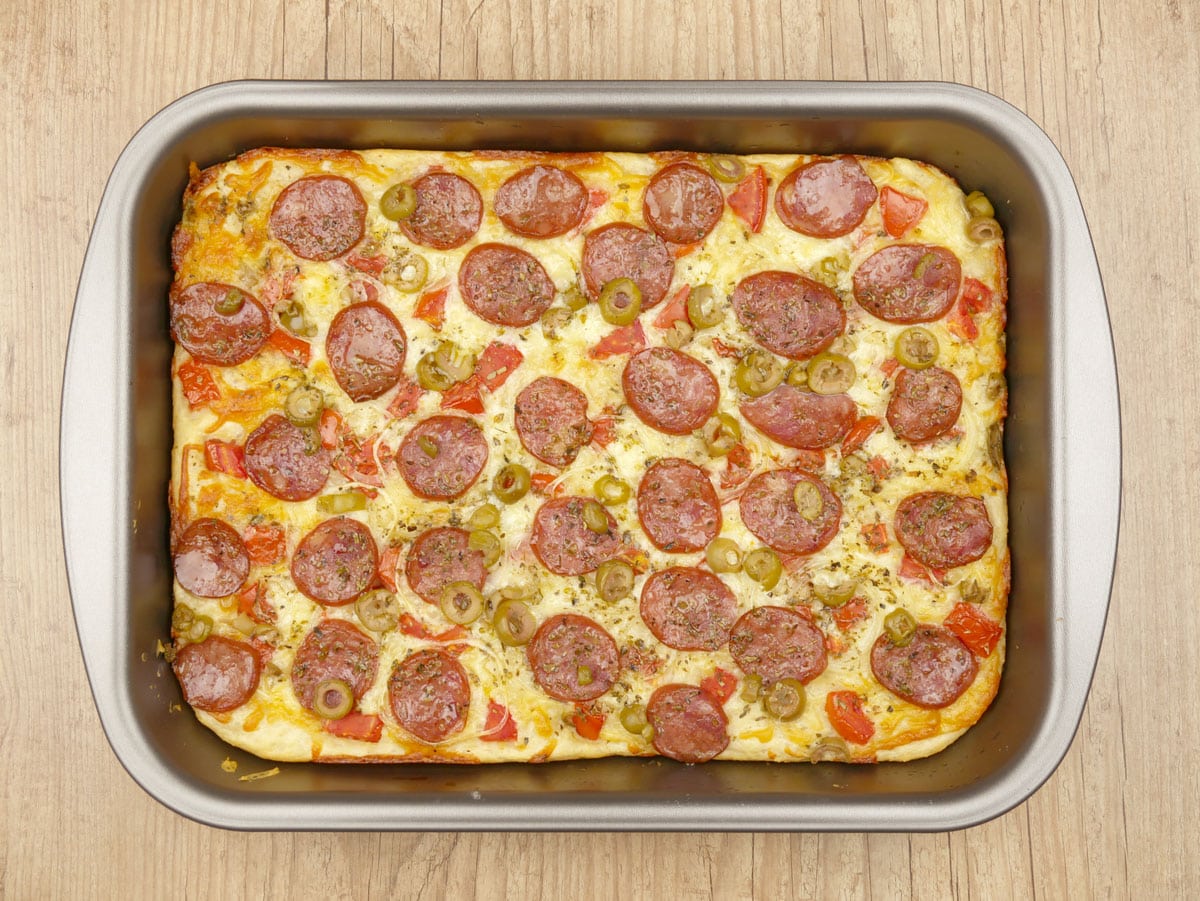 Foto da receita Como fazer Pizza com Massa de Pão sem Sova