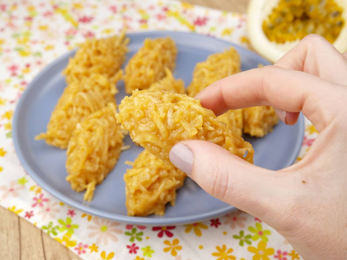 Foto da receita Como Fazer Cocada Cremosa de Maracujá com apenas 4 ingredientes