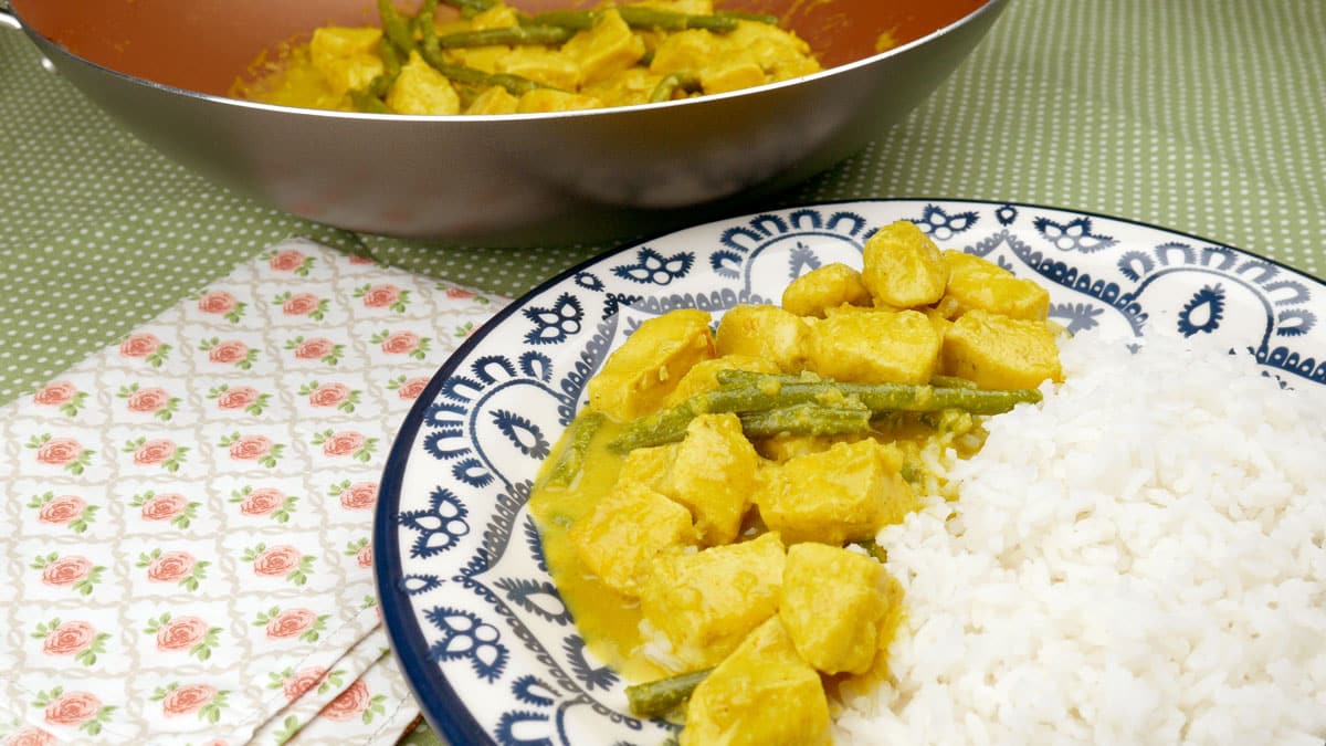 Como fazer Frango com Leite de Coco e Curry
