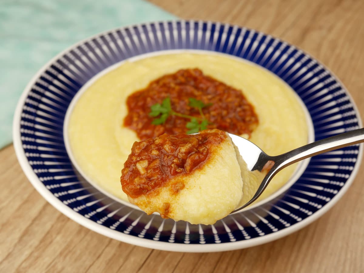 Foto da receita Como fazer Polenta cremosa ou Angu? Receita deliciosa e fácil de fazer com 5 ingredientes