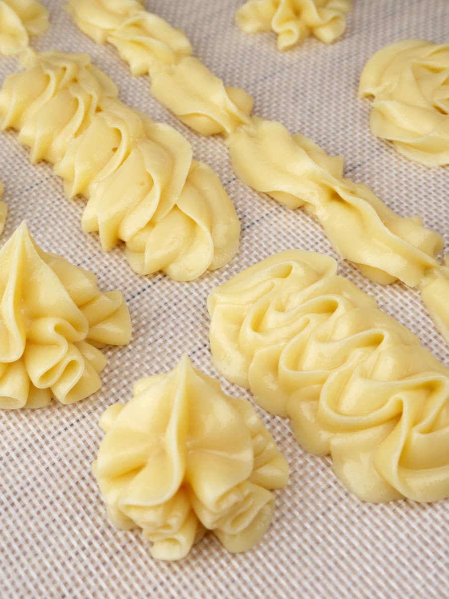 Foto da receita Como fazer Moça cremosa para decorar e para bombom