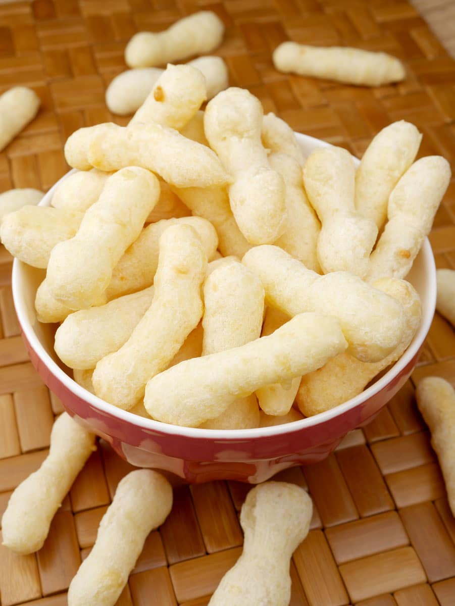 Foto da receita Como fazer Biscoito de Polvilho com Queijo com 5 ingredientes