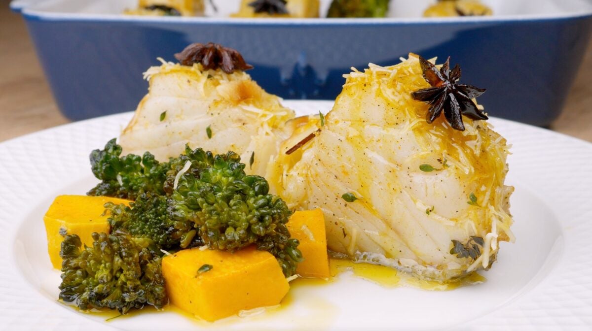 Foto da receita Como Fazer Bacalhau com coco acompanhado de brócolis e abóbora