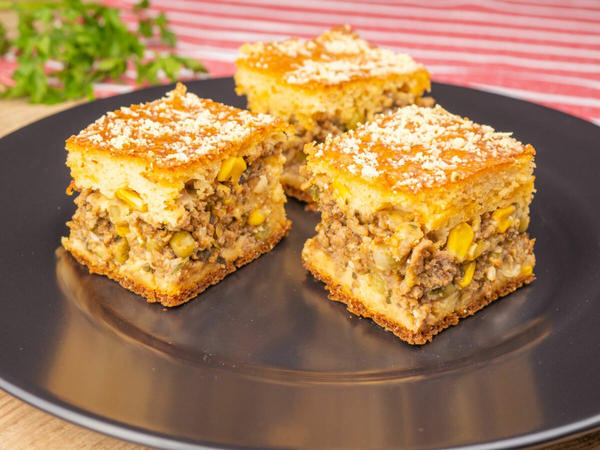 Foto da receita Como fazer Torta de Liquidificador de Carne Moída