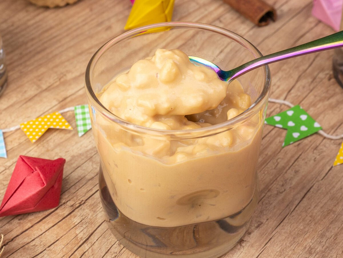 Foto da receita Como fazer Canjica de Doce de Leite com apenas 5 Ingredientes