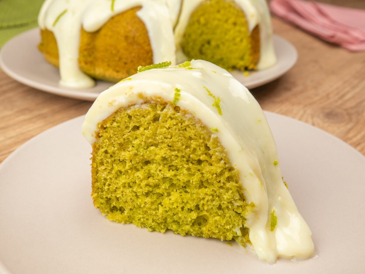 Foto da receita Como fazer Bolo Verde sem corante