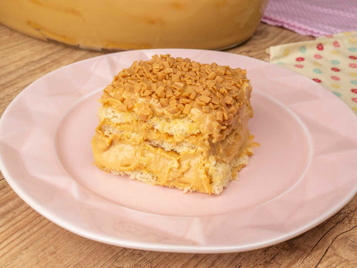 Como fazer Pavê de Doce de Leite com 5 ingredientes e sem forno