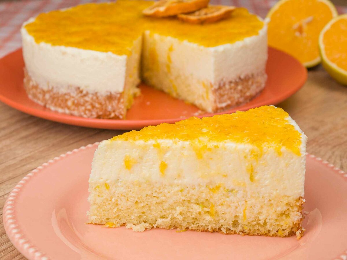 Foto da receita Como fazer Bolo Mousse de Laranja