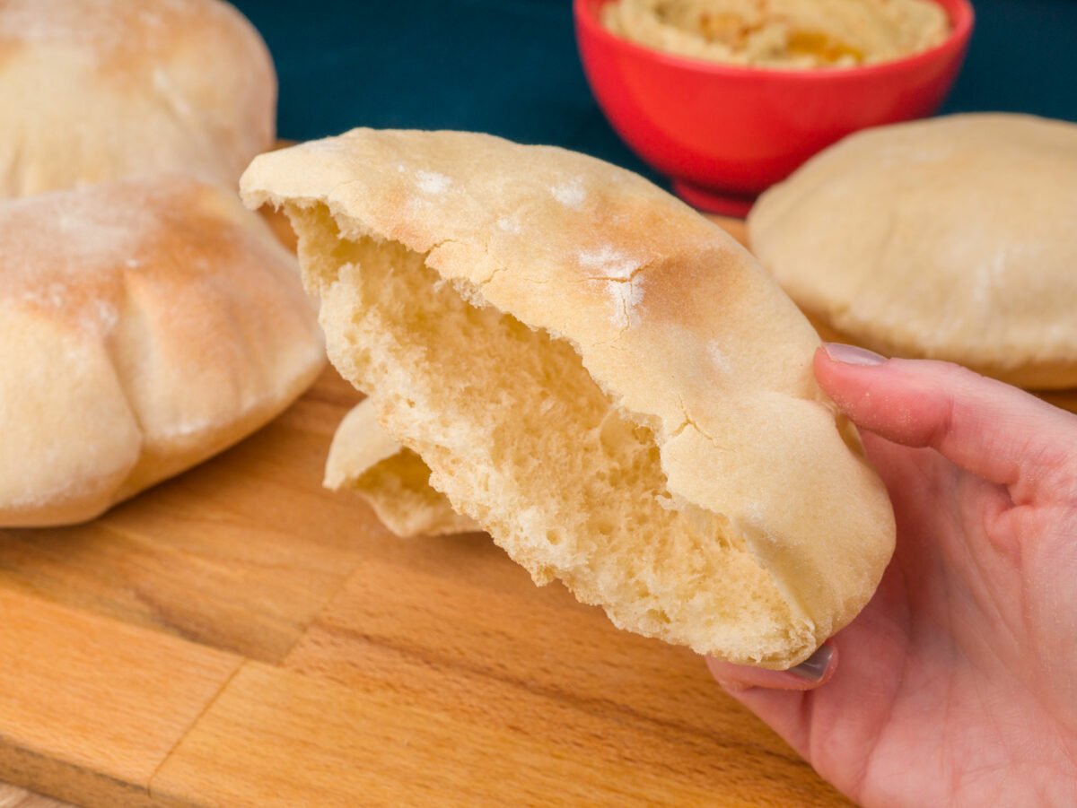 Como fazer Pão Sírio, Árabe ou Pita Fácil e Delicioso