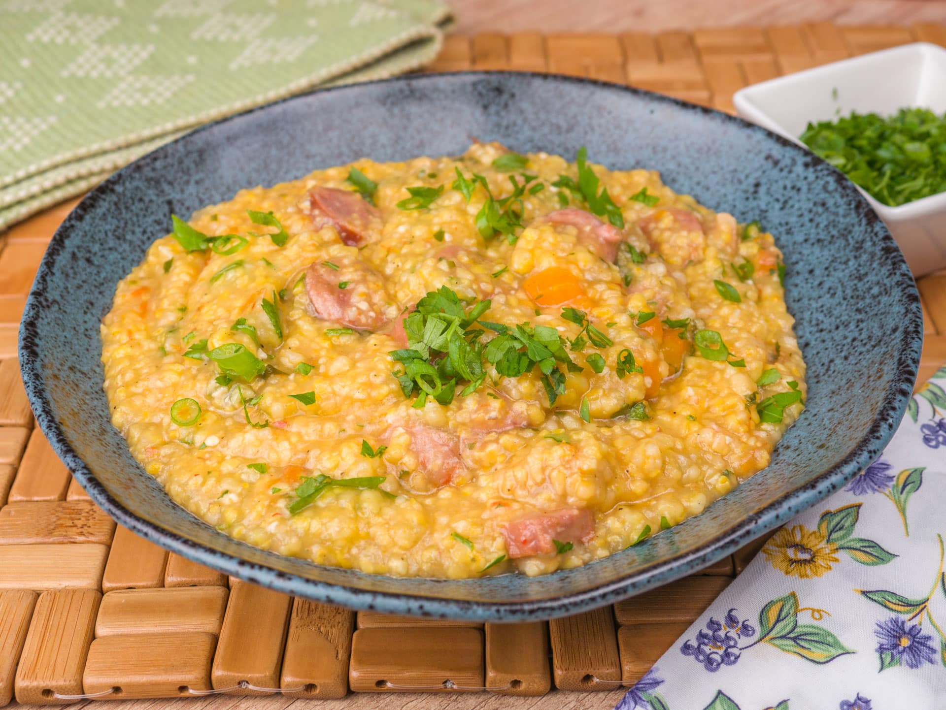 Como fazer Canjiquinha na Pressão com Linguiça e Bacon