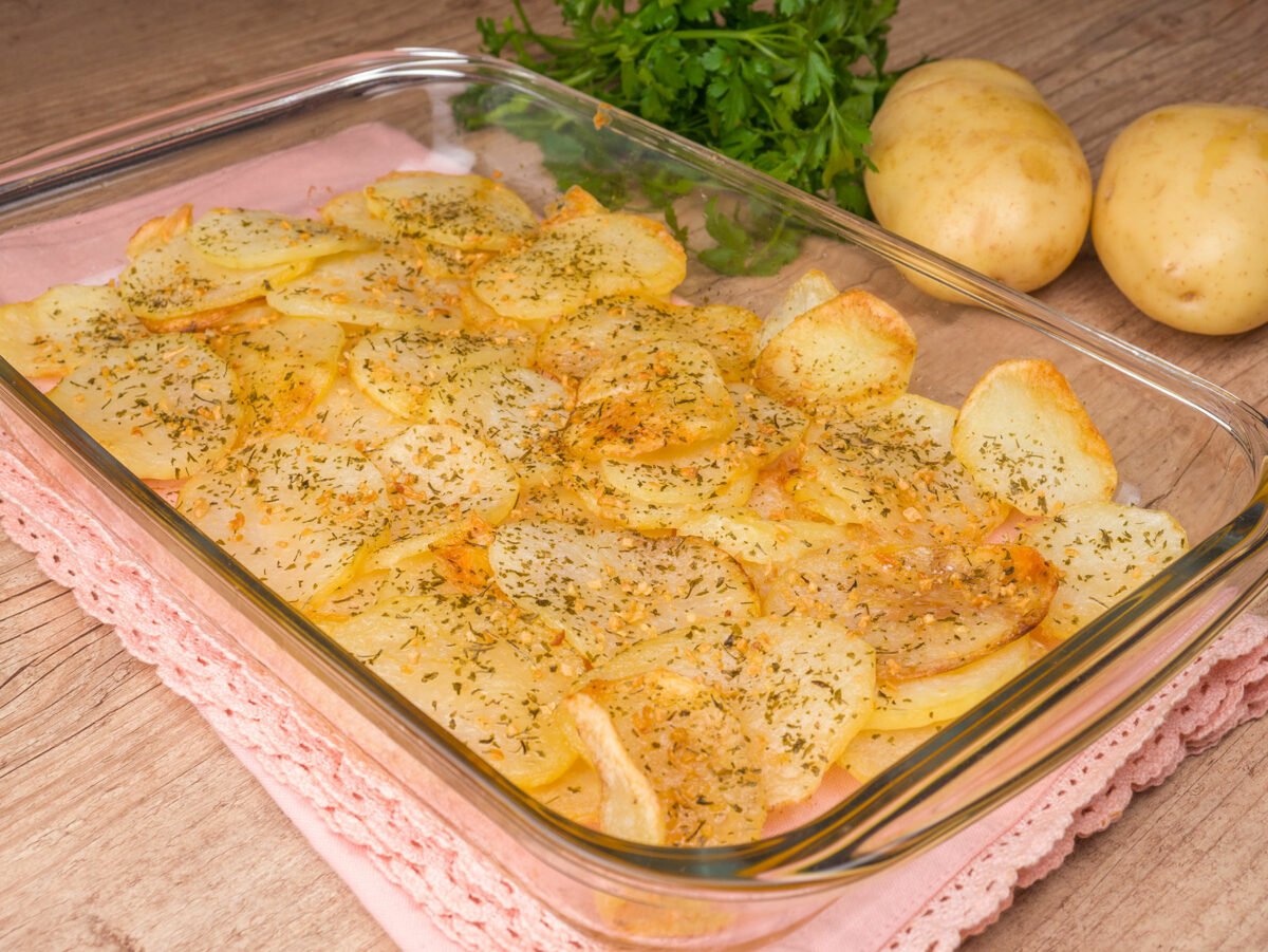 Como fazer Batata Assada no Forno
