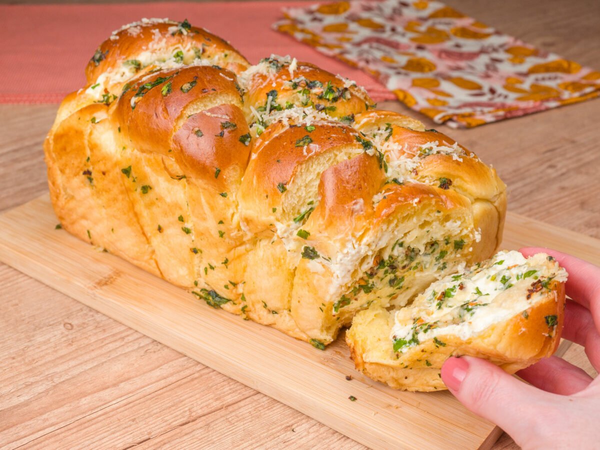 Como fazer Pão de Alho com Muito Recheio Super Fofinho