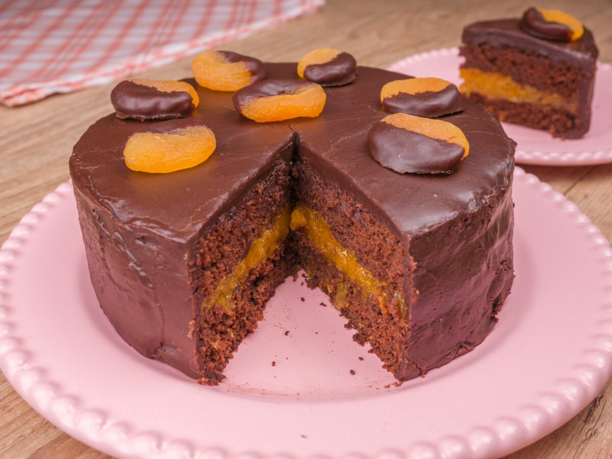 Como fazer Torta de Chocolate com Damasco