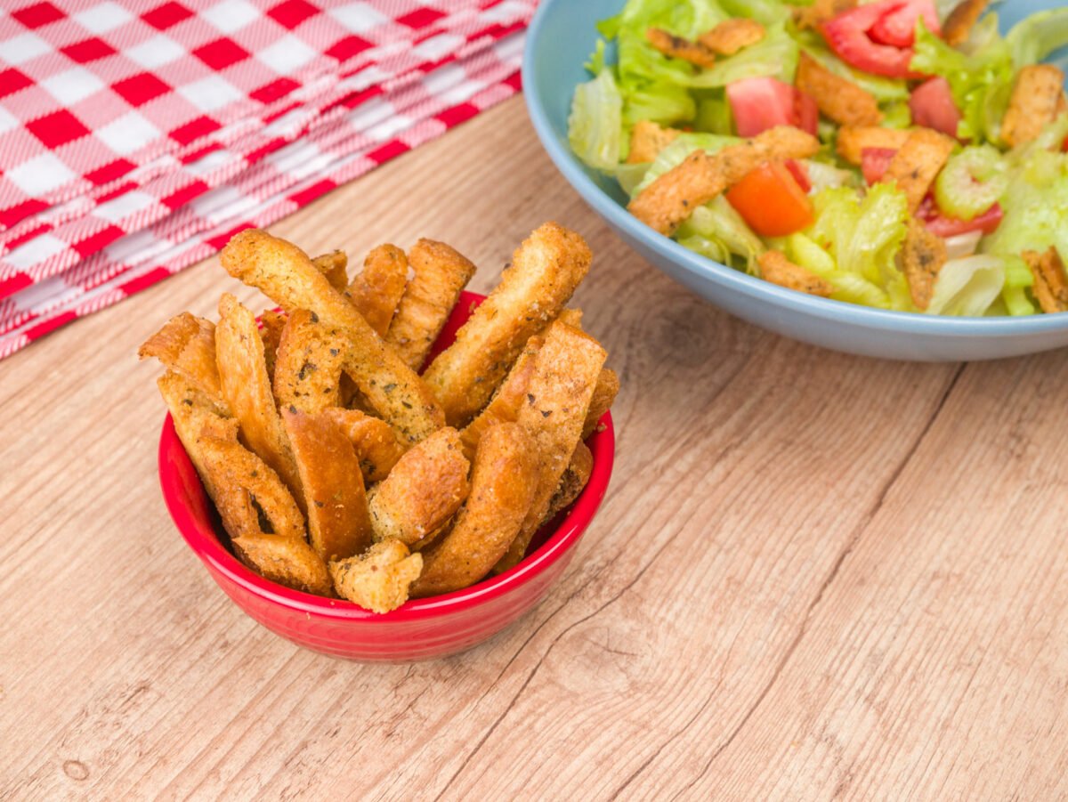 Como fazer Torradas com Sobras de Pão de Forma Croutons
