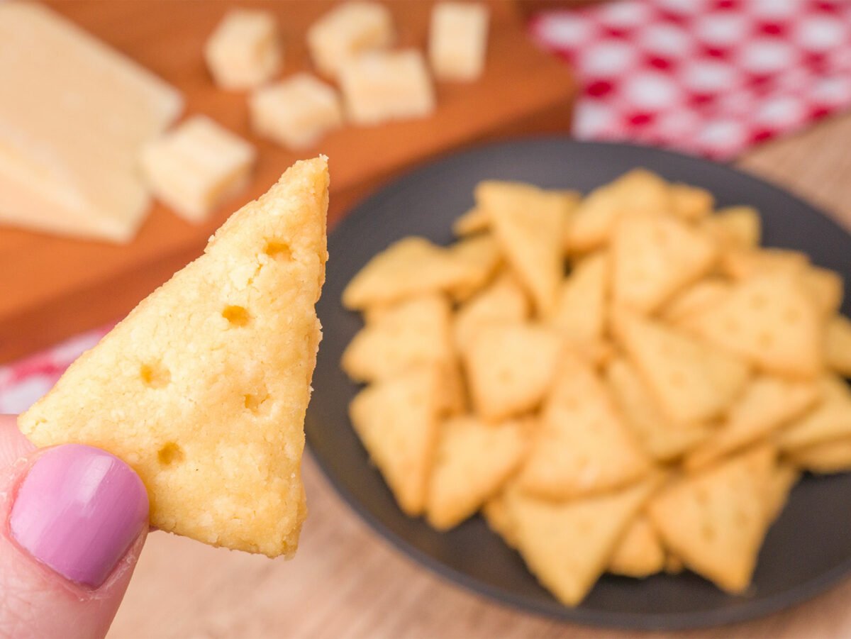 Como fazer Biscoito de Queijo Parmesão