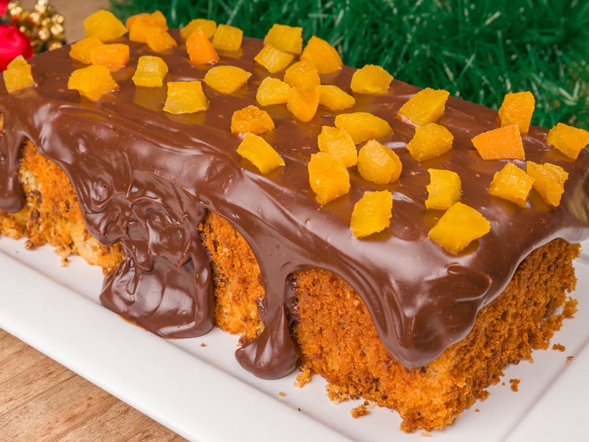 Como fazer Bolo de Natal com Chocolate e Damasco