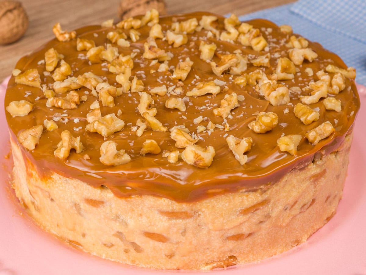 Como fazer Torta de Nozes com Doce de Leite