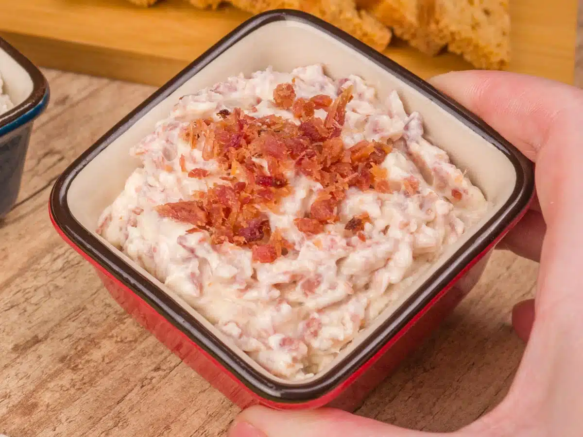 How to Make Bacon and Walnut Pate