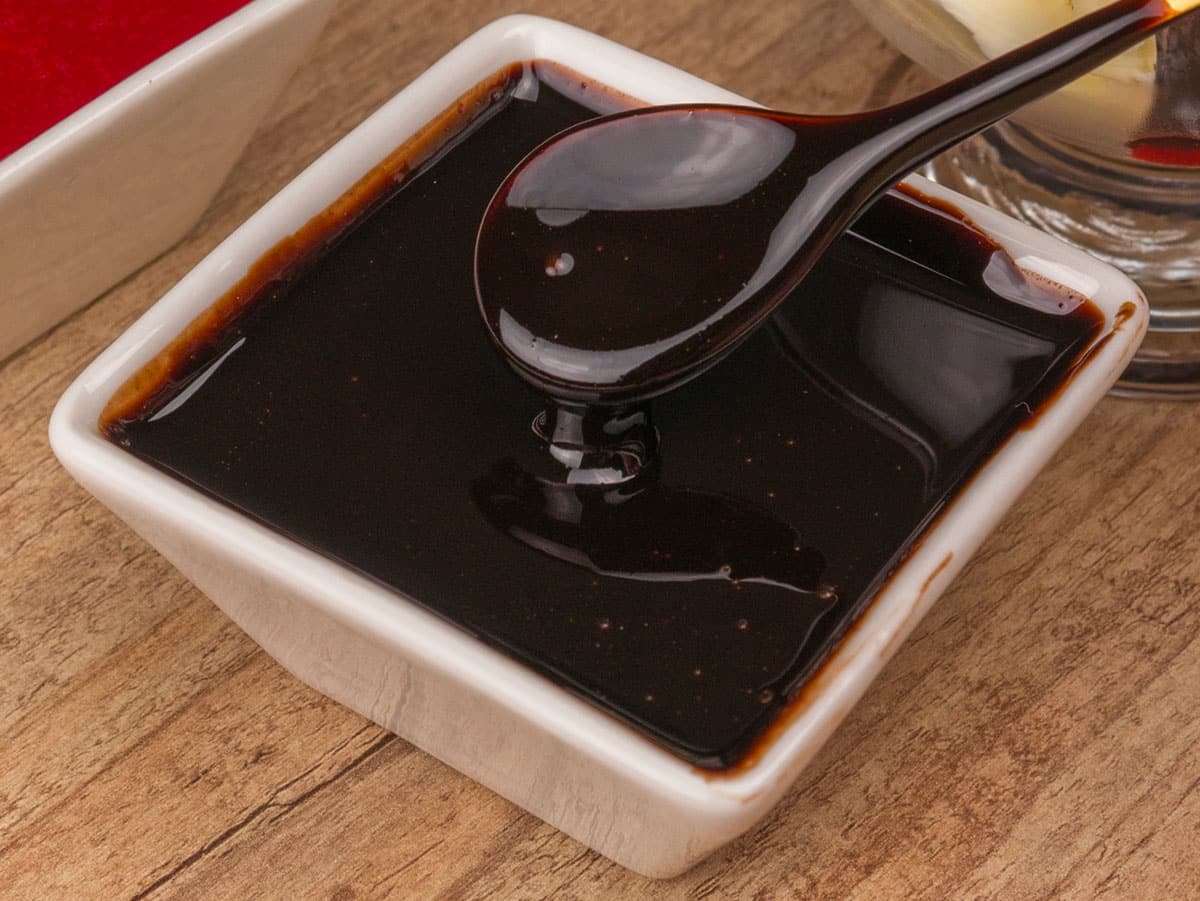 Como fazer Calda de Sorvete de Chocolate e Morango
