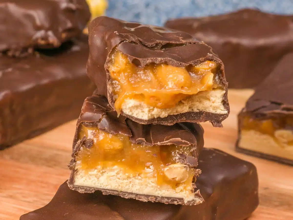 How to Make Snickers Chocolate