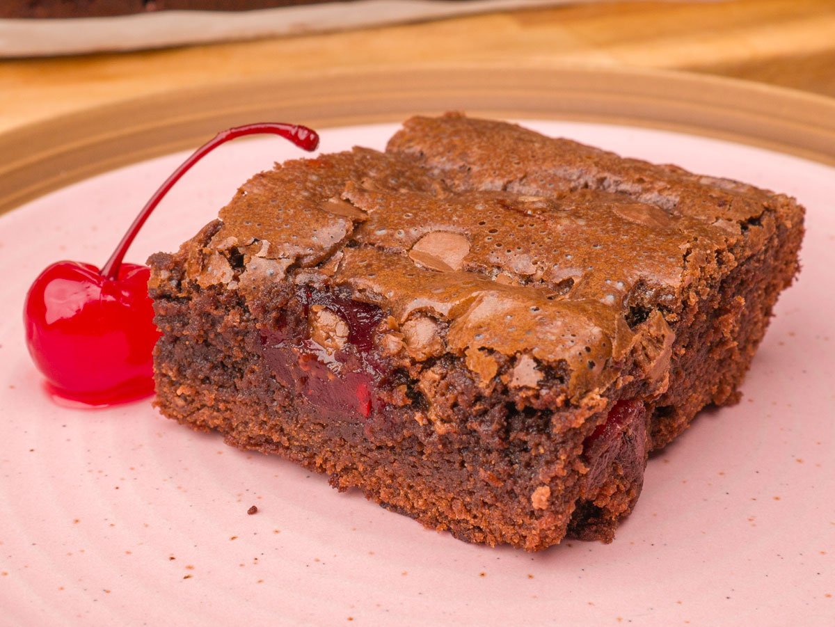 Como fazer Brownie de Chocolate com Cereja