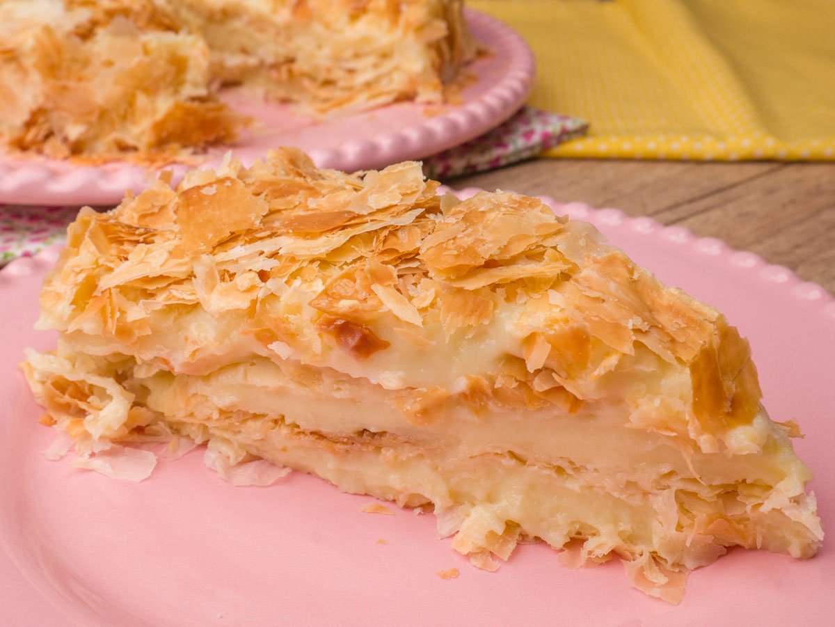 Foto da receita Como fazer Torta Folhada de Creme
